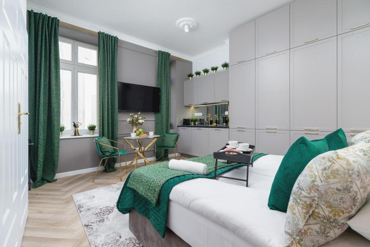 Kazimierz Studio With Jacuzzi By Renters Prestige Krakow Bagian luar foto